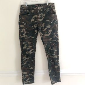 Copper Rivet camo jeans
